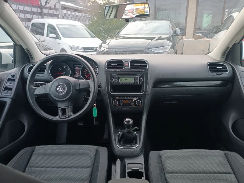 VW Golf 1.6TDI , снимка 7 - Автомобили и джипове - 49211545