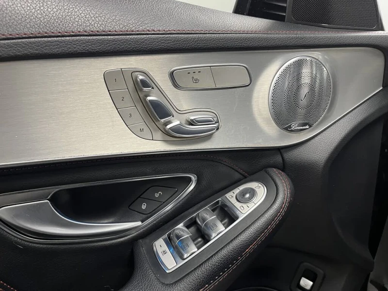 Mercedes-Benz C 43 AMG 2018* BLACK ON BLACK* BURMASTER* 360* CARBON* ALCA, снимка 10 - Автомобили и джипове - 52701935