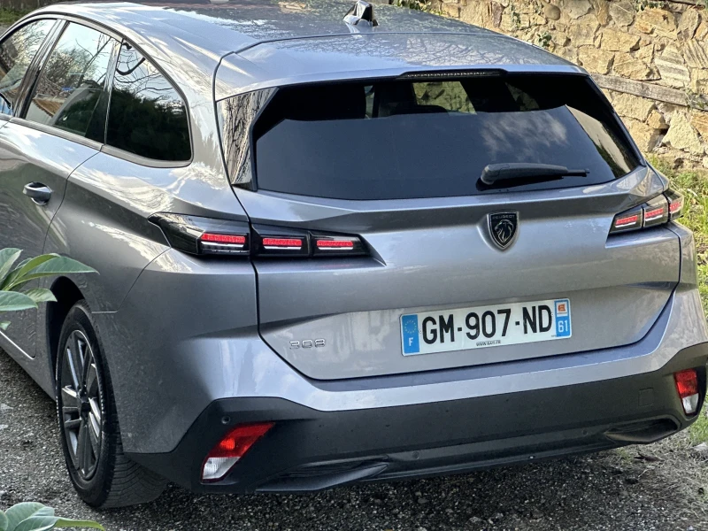 Peugeot 308 1.5 BLUE HDI 8 Speed, снимка 4 - Автомобили и джипове - 52708738