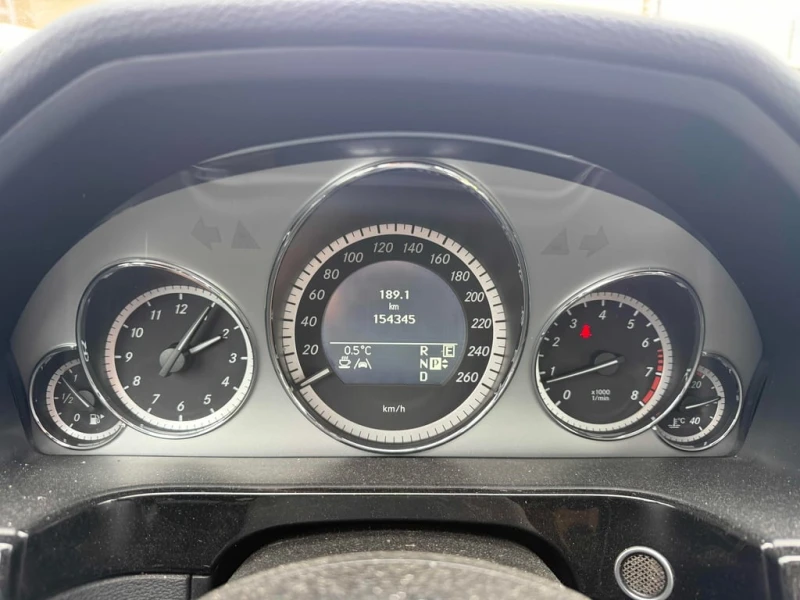 Mercedes-Benz E 350 * CARFAX * ЦЕНА ДО БГ, снимка 8 - Автомобили и джипове - 53044079