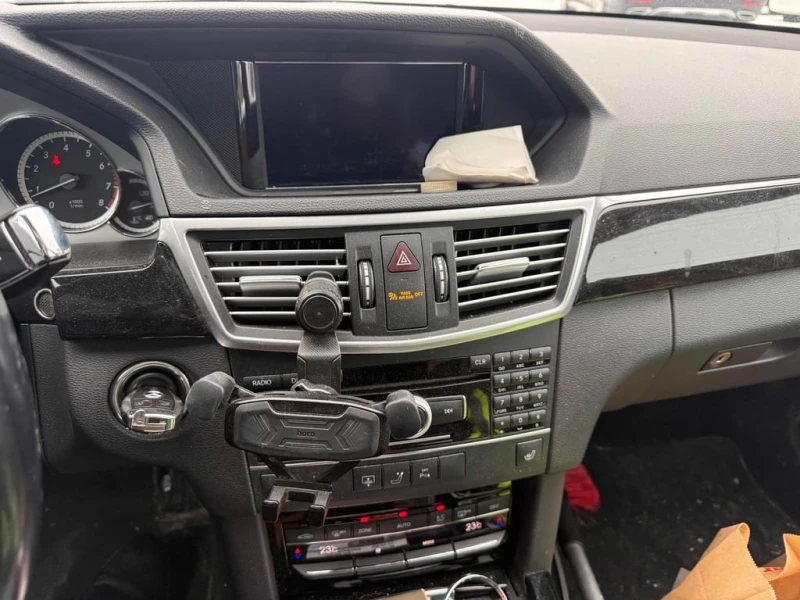 Mercedes-Benz E 350 * CARFAX * ЦЕНА ДО БГ, снимка 9 - Автомобили и джипове - 53044079