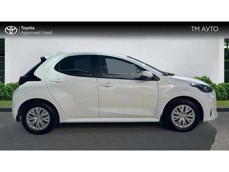 Toyota Yaris, снимка 17 - Автомобили и джипове - 48012723