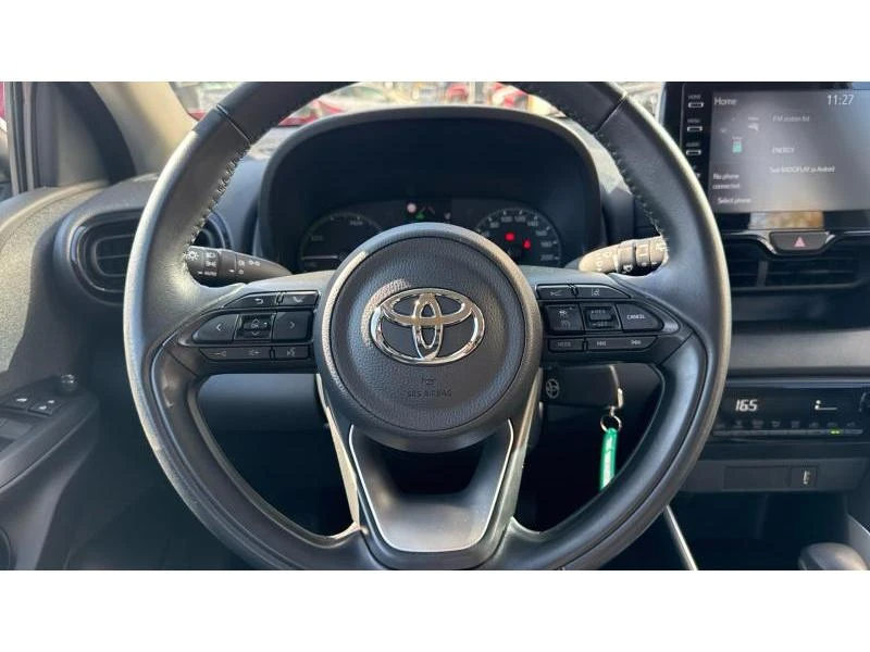 Toyota Yaris, снимка 13 - Автомобили и джипове - 48012723