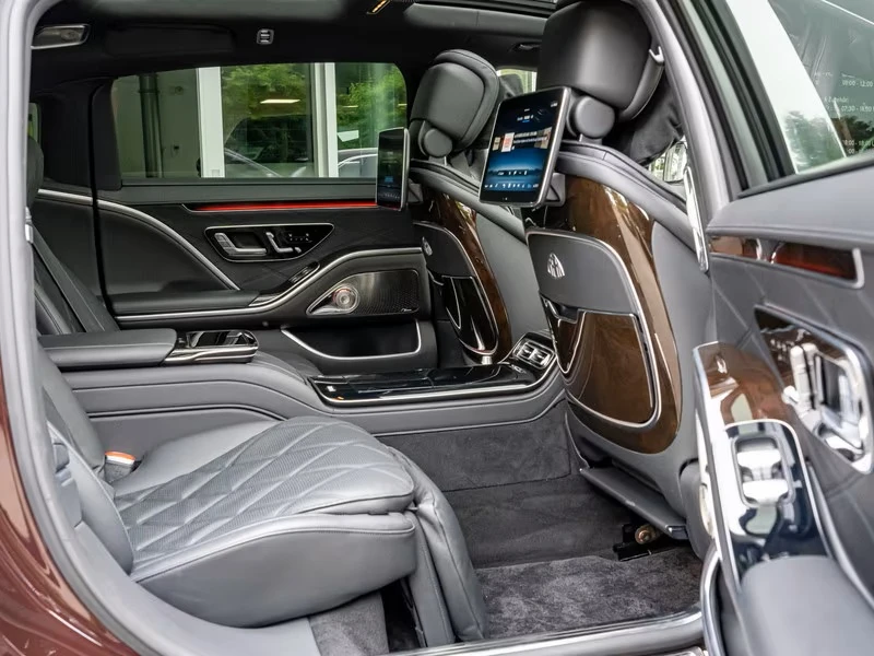 Mercedes-Benz S 63 AMG E Performance Long = Night Package = Гаранция - изображение 9