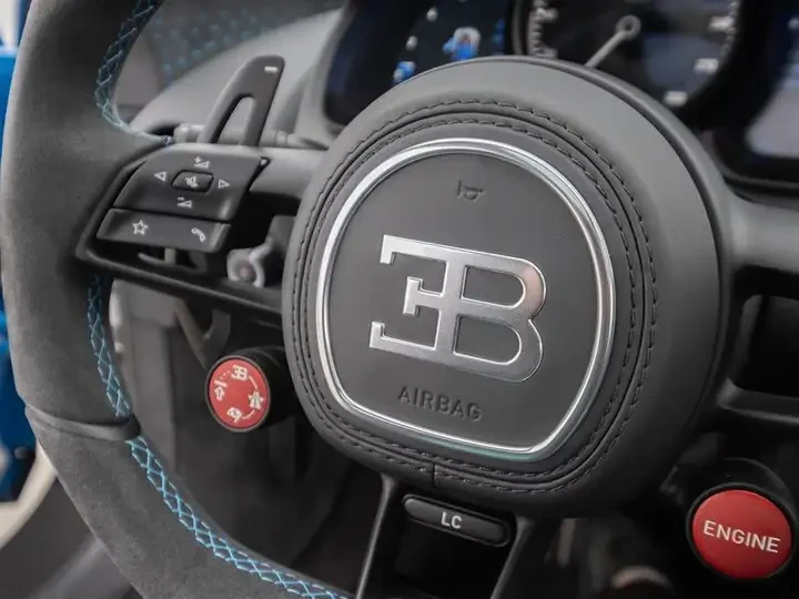 Bugatti Chiron Pur Sport W16 AWD CARBON PKG, снимка 8 - Автомобили и джипове - 55186729