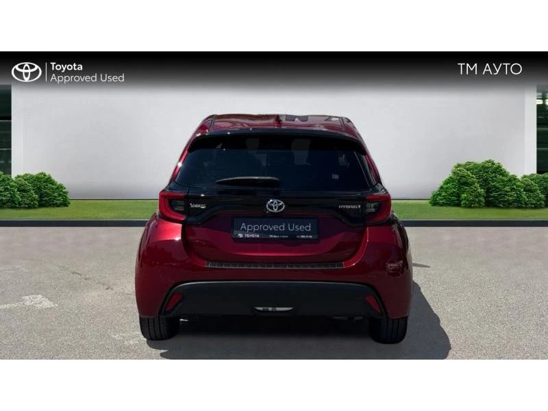 Toyota Yaris 1.5HSD TREND, снимка 4 - Автомобили и джипове - 55584131