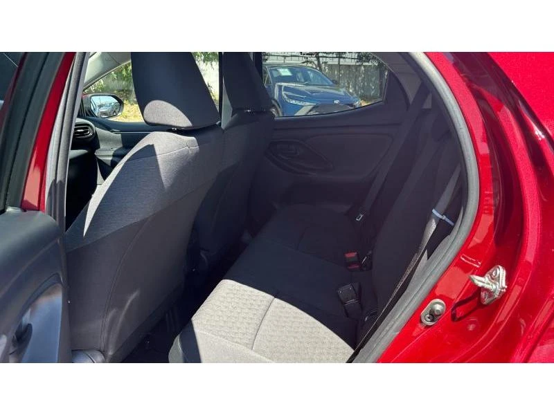 Toyota Yaris 1.5HSD TREND, снимка 11 - Автомобили и джипове - 55584131