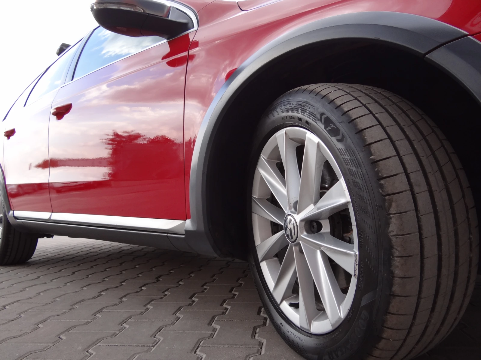 VW Alltrack PASSAT 2.0TDI-177k.c. /4-MOTION/AUTO-DSG/KOJA/XEN | Mobile.bg   17