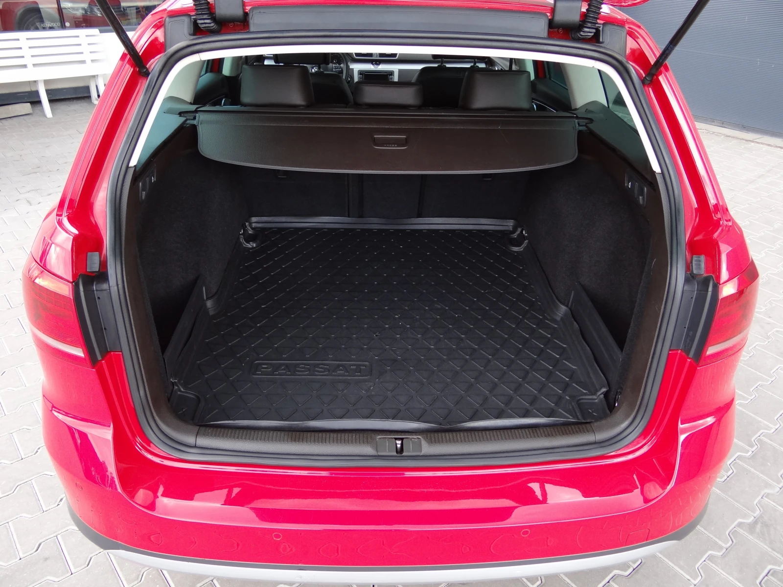 VW Alltrack PASSAT 2.0TDI-177k.c. /4-MOTION/AUTO-DSG/KOJA/XEN | Mobile.bg   15