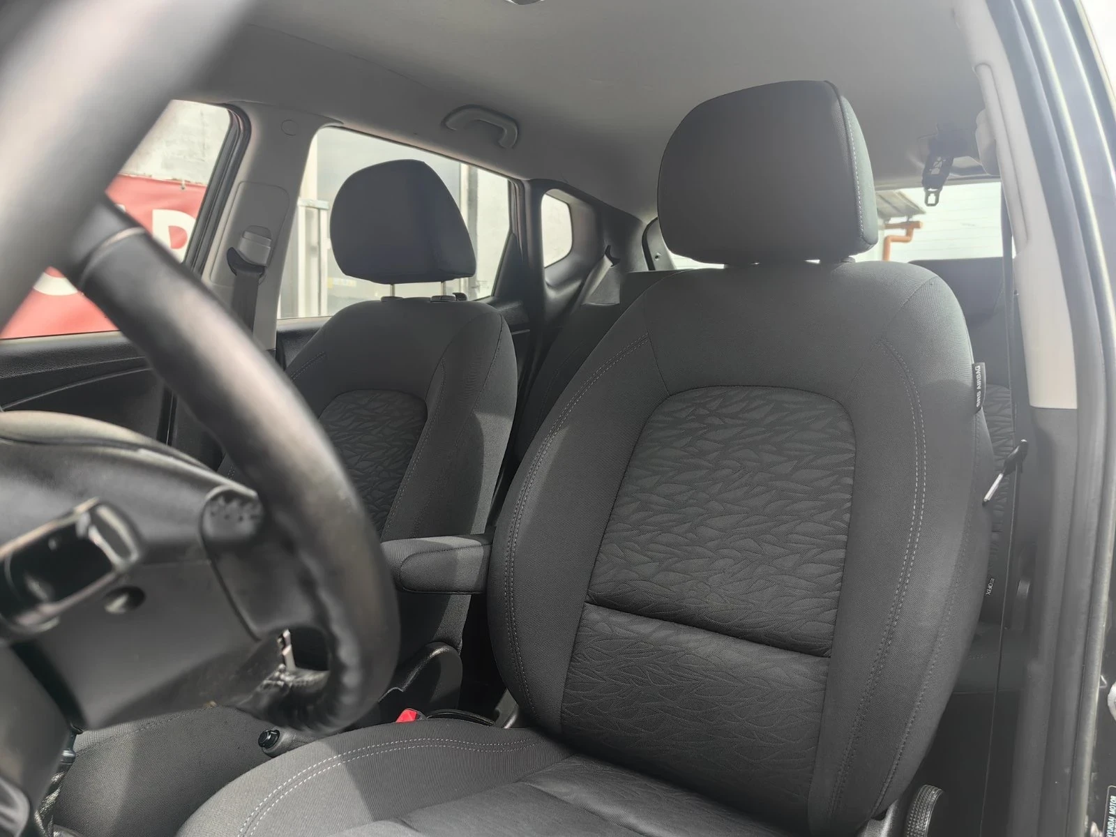 Hyundai Ix20 1.6crdi-115к.с* Евро-5* Навигация* Comfort*  - изображение 8