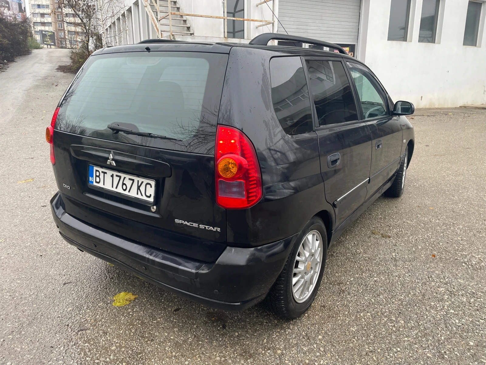 Mitsubishi Space star 1.9 Дизел - изображение 6
