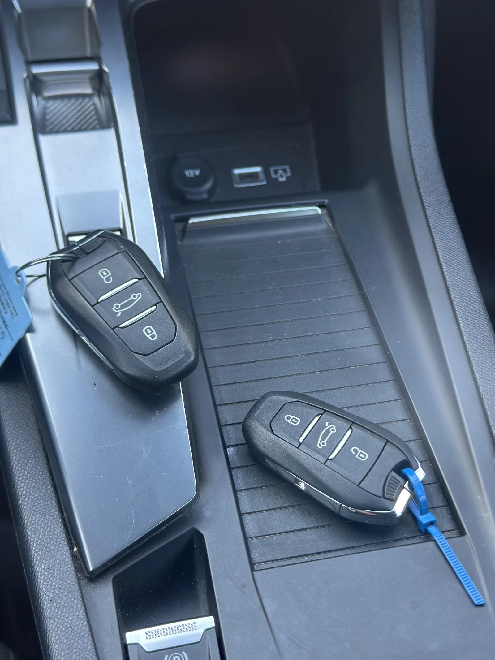 Peugeot 308 1.5 BLUE HDI 8 Speed | Mobile.bg   6