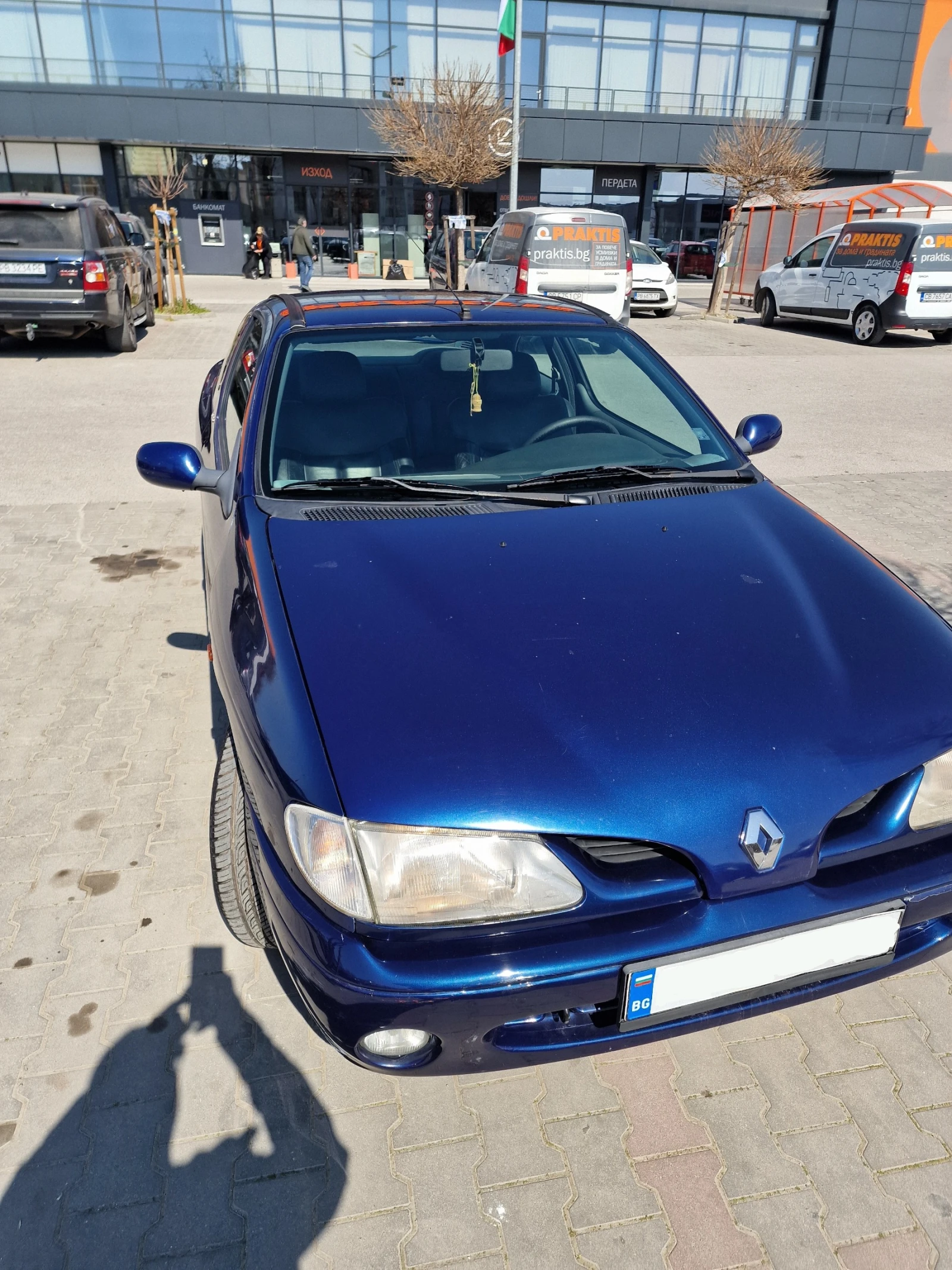 Renault Megane Coach, снимка 11 - Автомобили и джипове - 53866710