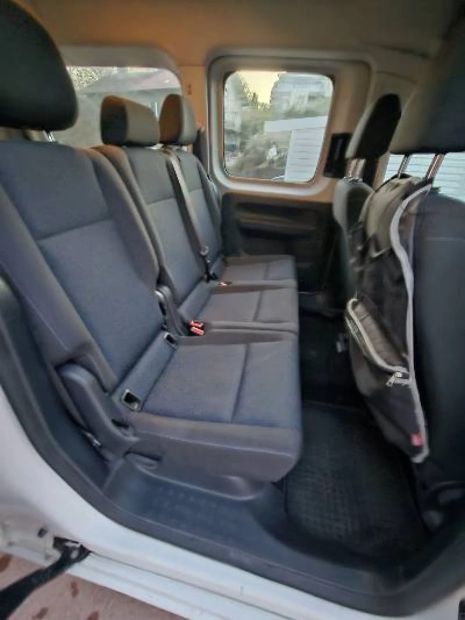 VW Caddy Пътнически 6+ 1 бартер лизинг, снимка 7 - Автомобили и джипове - 54020354