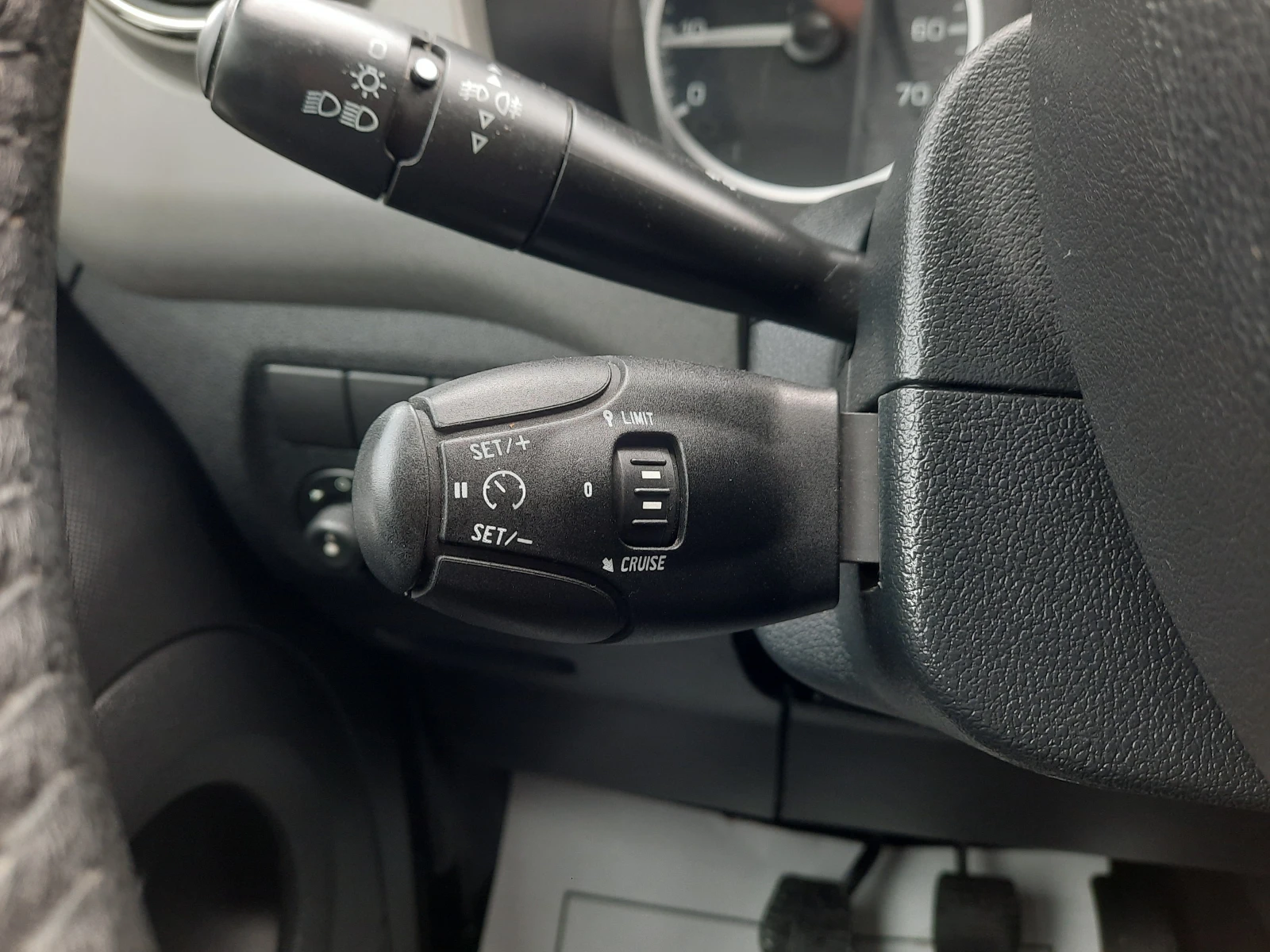 Peugeot Partner 1.6 HDI 90ps., снимка 15 - Автомобили и джипове - 54042519