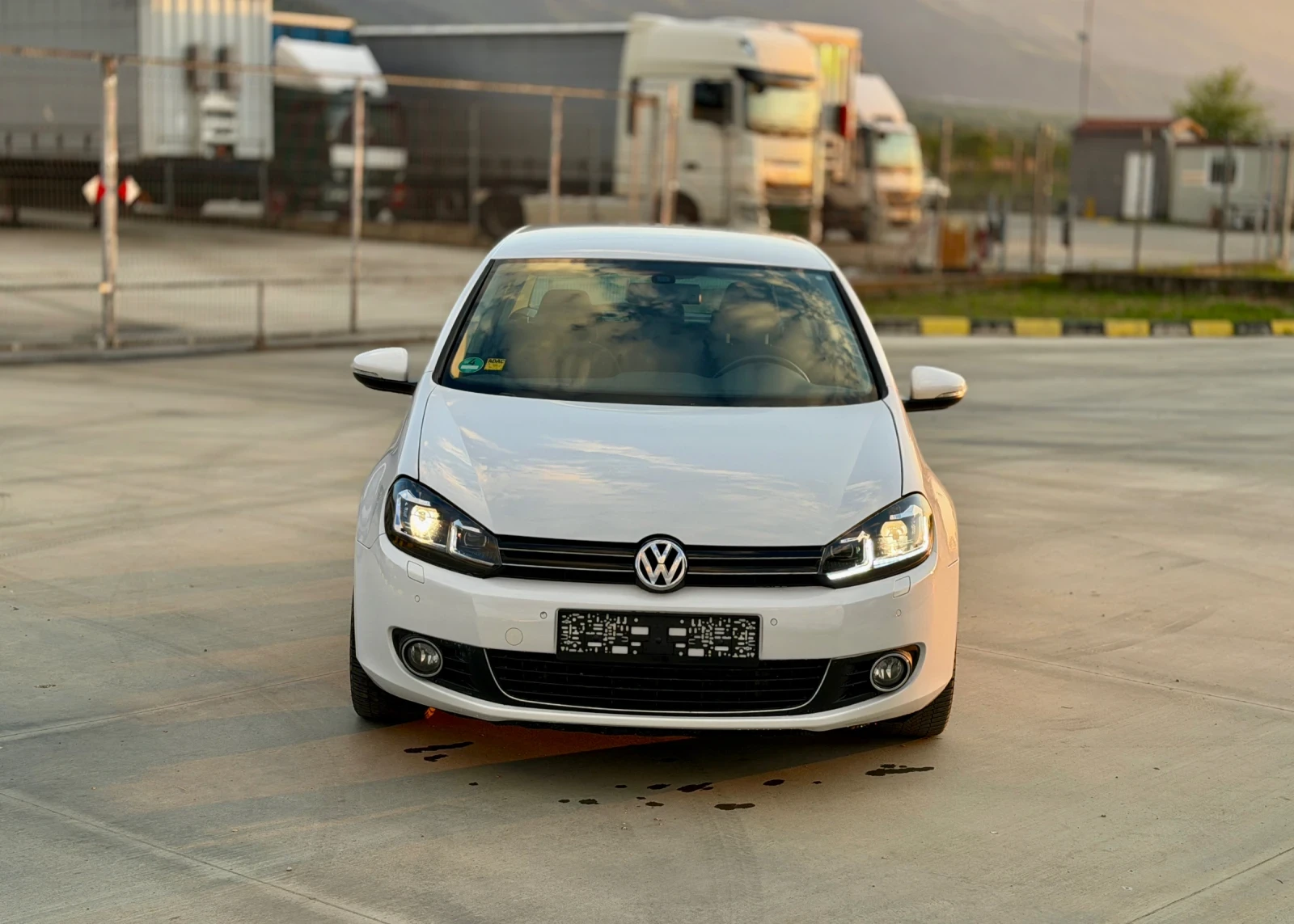 VW Golf 1.4 TSI Full Led, снимка 5 - Автомобили и джипове - 54351720