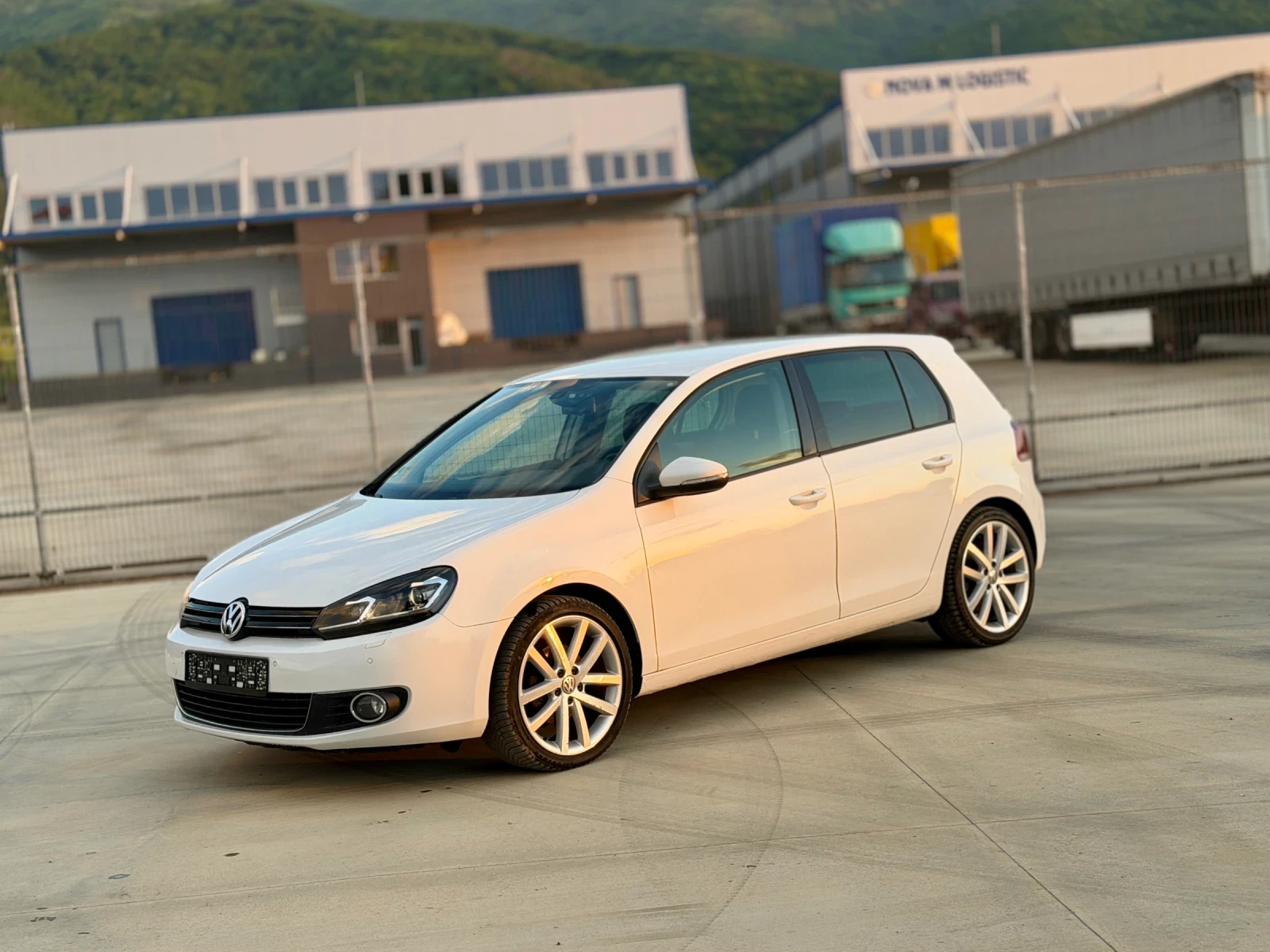 VW Golf 1.4 TSI Full Led, снимка 4 - Автомобили и джипове - 54351720