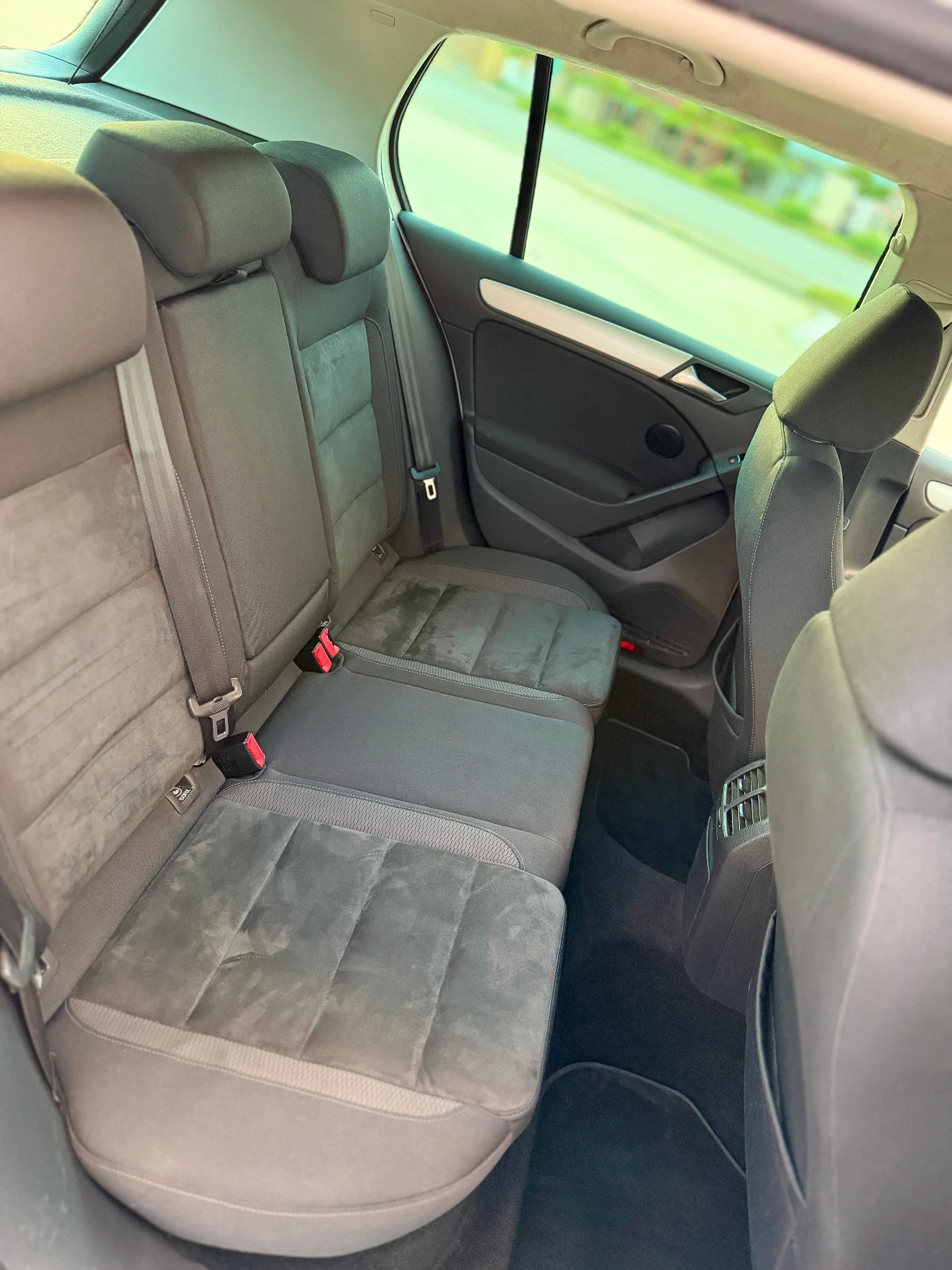 VW Golf 1.4 TSI Full Led, снимка 11 - Автомобили и джипове - 54351720