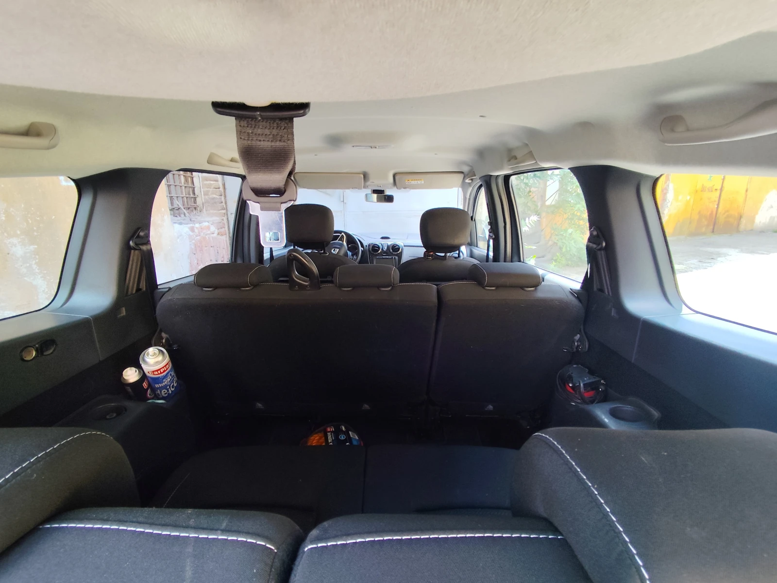 Dacia Lodgy, снимка 15 - Автомобили и джипове - 54698911
