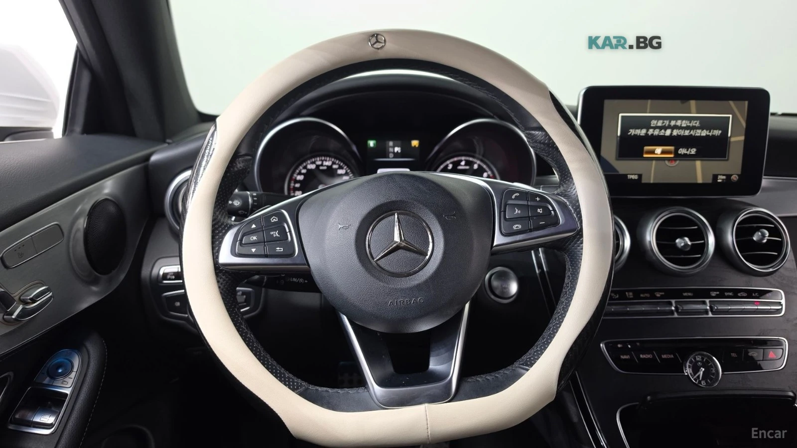 Mercedes-Benz C 200 AMG* LINE* HEADUP* SUNROOF* ПОДГРЕВ* КАМЕРА* , снимка 6 - Автомобили и джипове - 55040391