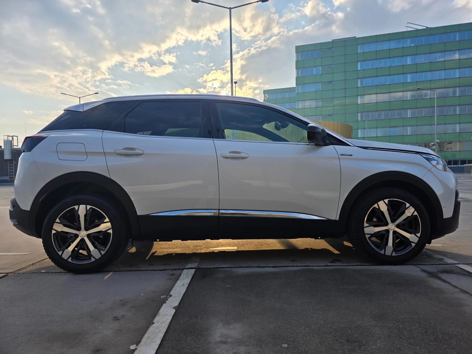 Peugeot 3008  II-1.5 Blue HDi-ST Line-Automatic-130hp-, снимка 4 - Автомобили и джипове - 55217982