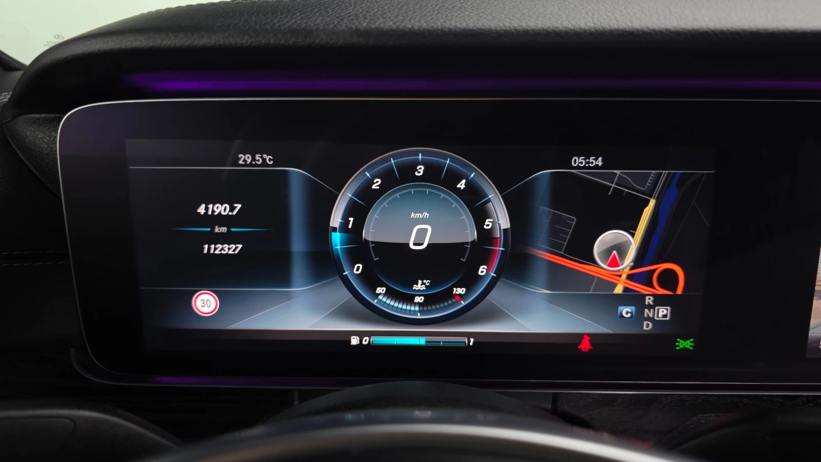 Mercedes-Benz E 220 2.0 Coupe , снимка 7 - Автомобили и джипове - 55486800