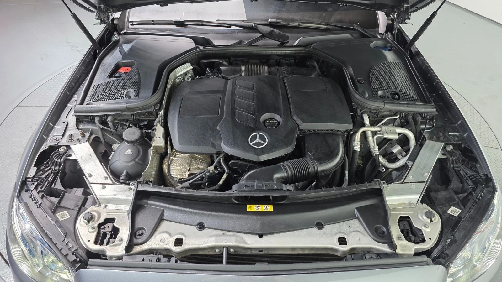 Mercedes-Benz E 220 2.0 Coupe , снимка 5 - Автомобили и джипове - 55486800
