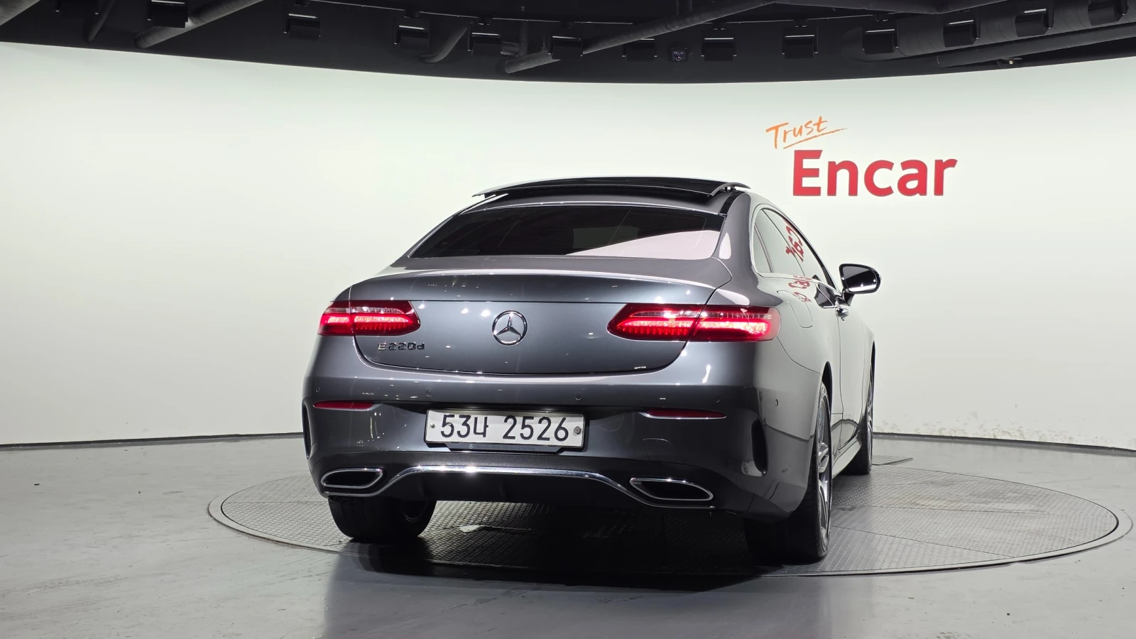 Mercedes-Benz E 220 2.0 Coupe , снимка 4 - Автомобили и джипове - 55486800