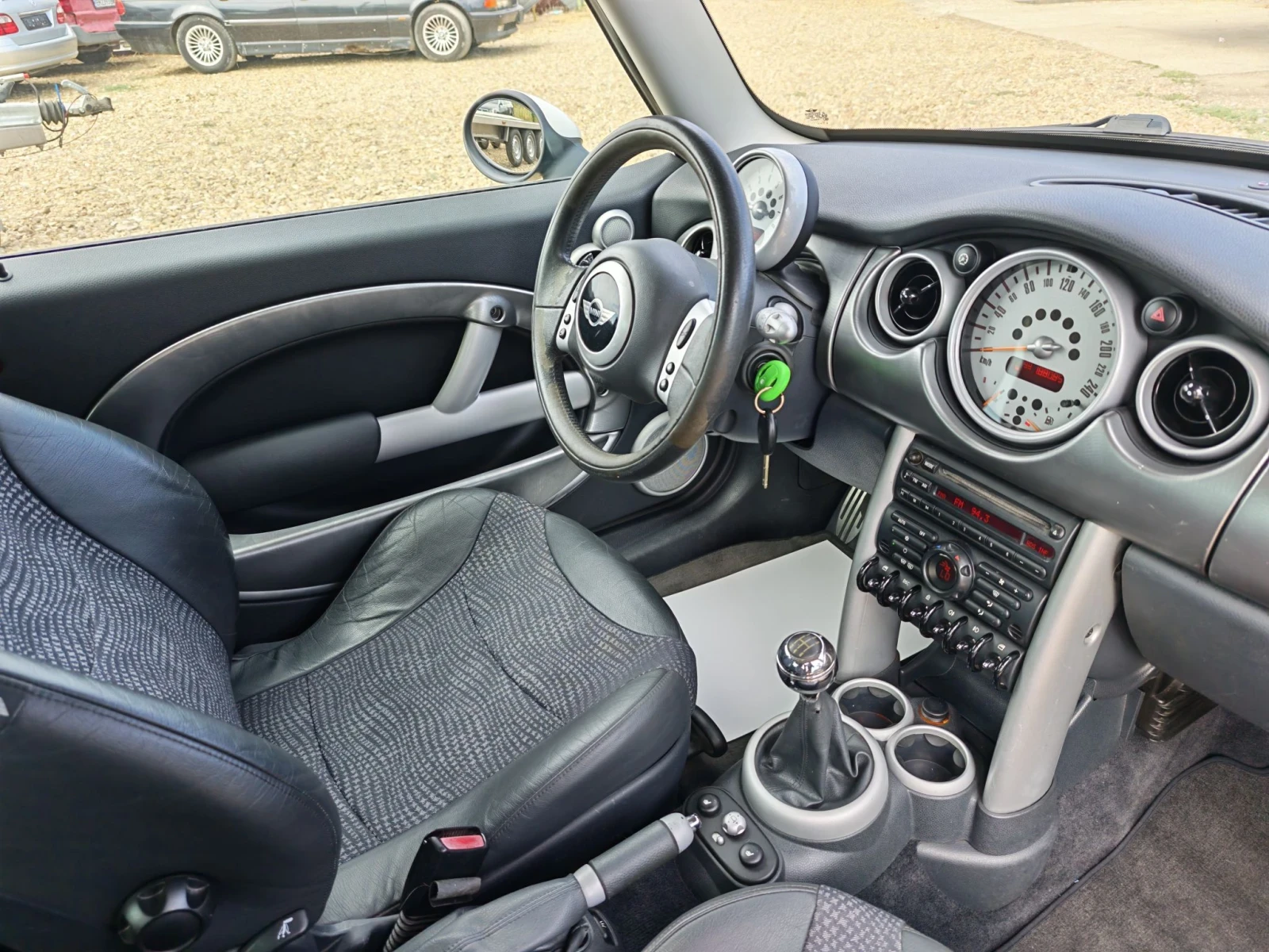 Mini Cooper 1.6i 90к. Full!! Топ!!!, снимка 12 - Автомобили и джипове - 55675372