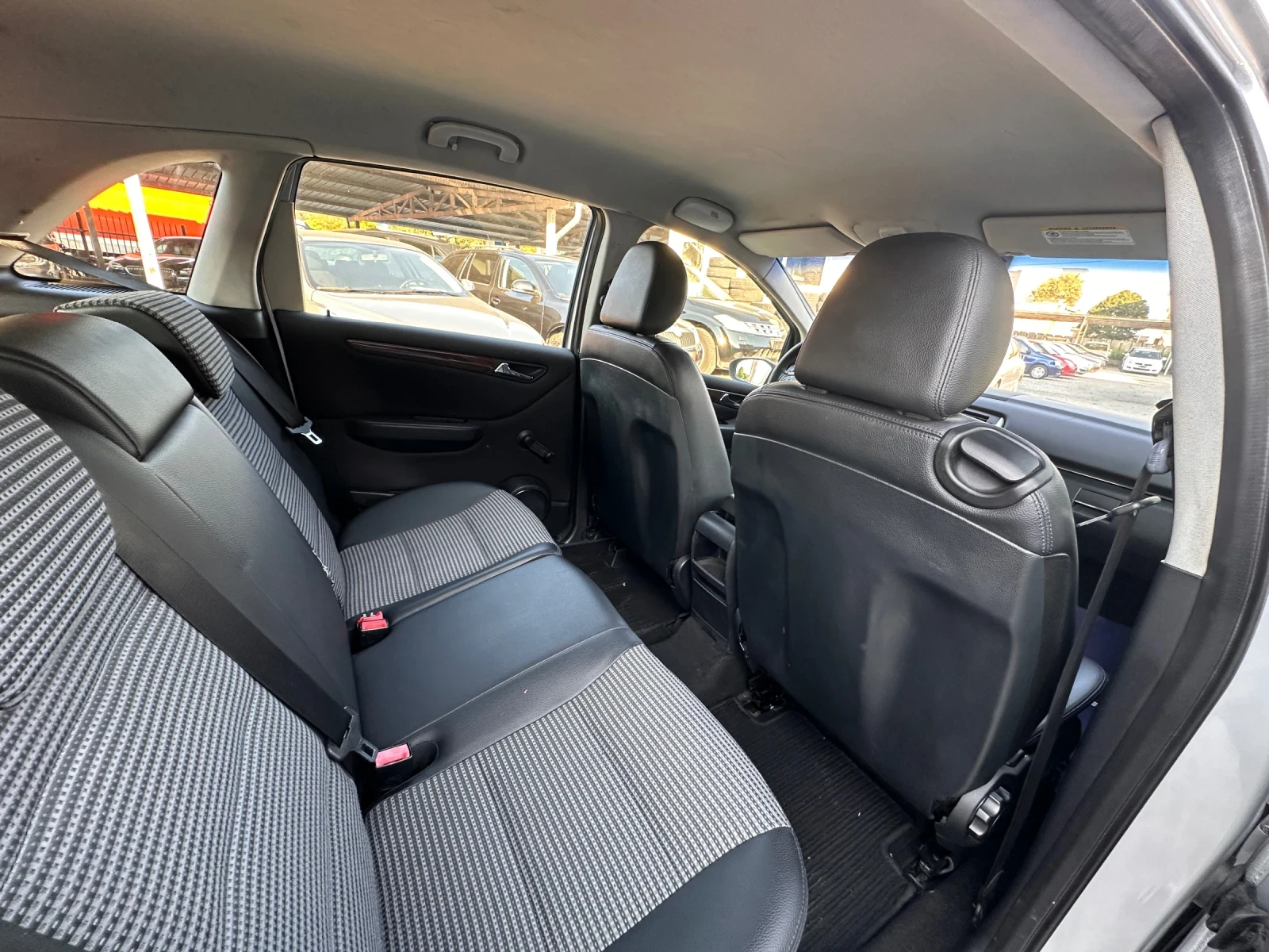 Mercedes-Benz B 200 2.0CDI - КЛИМАТИК, снимка 14 - Автомобили и джипове - 55746274