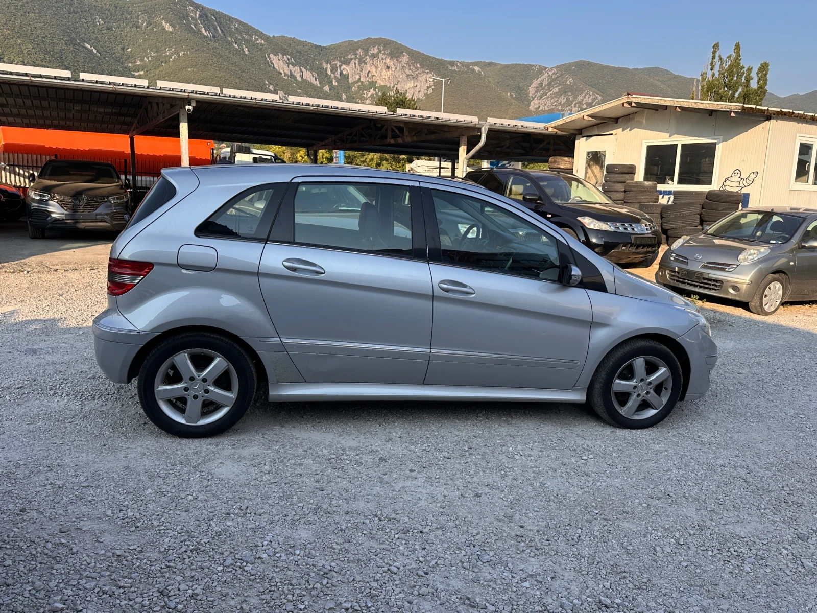 Mercedes-Benz B 200 2.0CDI - КЛИМАТИК, снимка 4 - Автомобили и джипове - 55746274