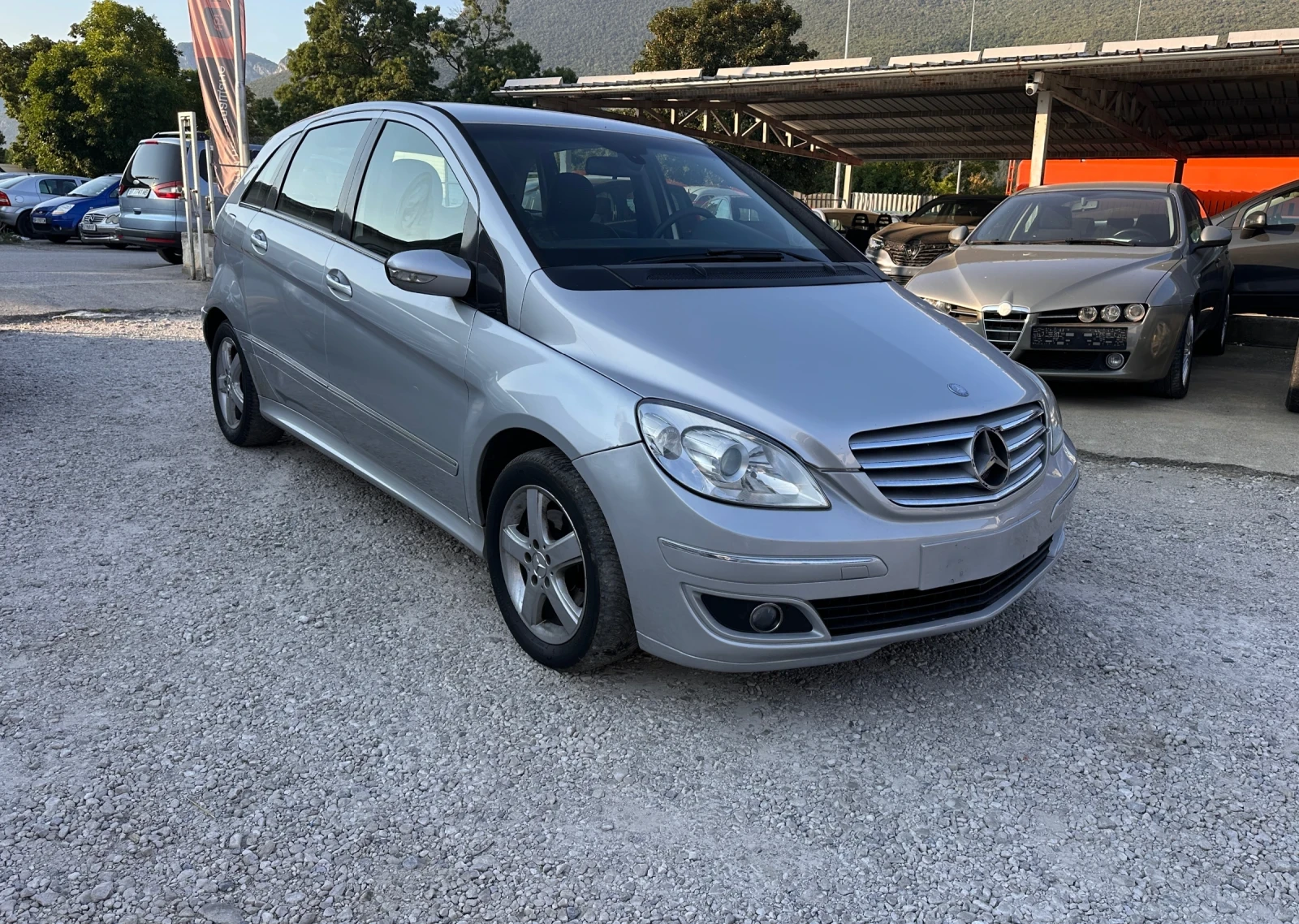 Mercedes-Benz B 200 2.0CDI - КЛИМАТИК, снимка 3 - Автомобили и джипове - 55746274