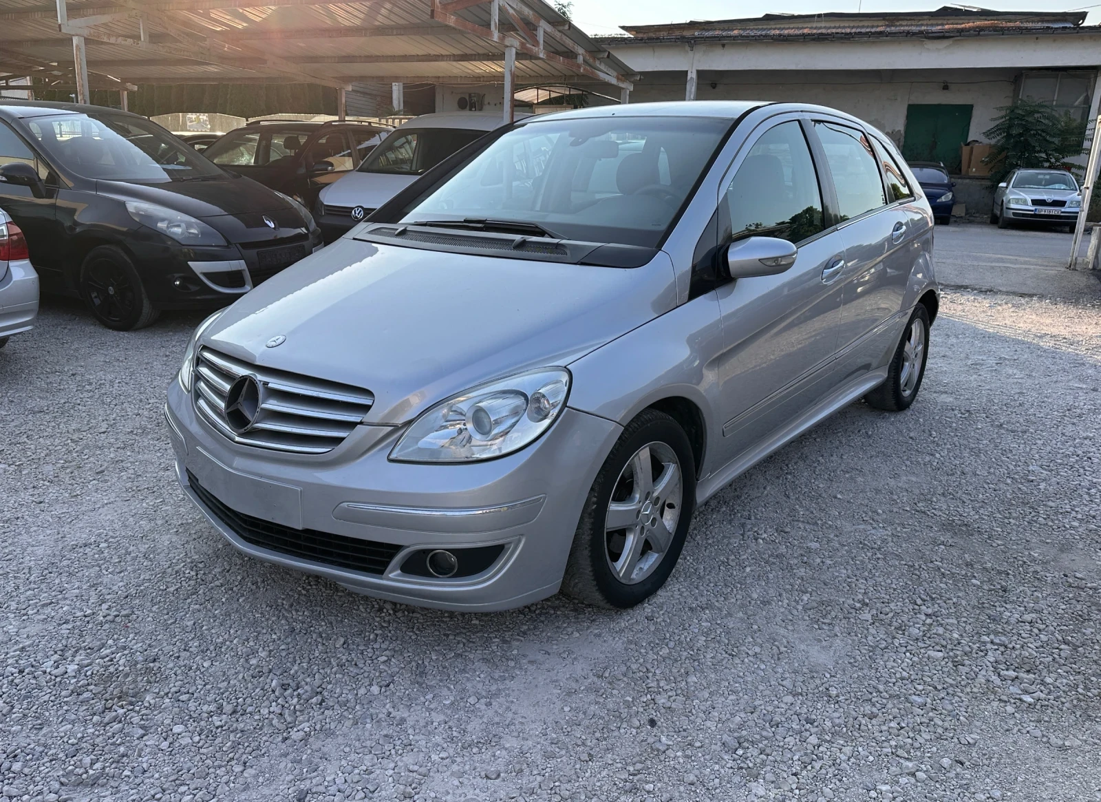 Mercedes-Benz B 200 2.0CDI - КЛИМАТИК