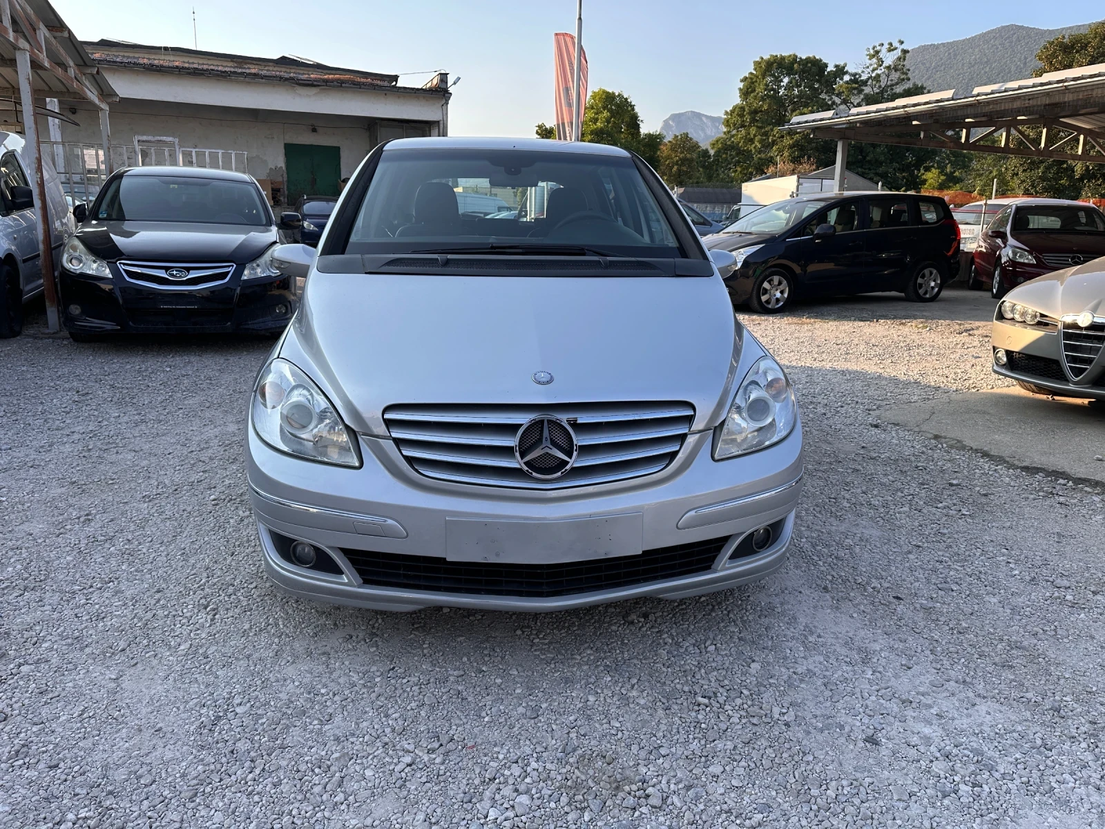Mercedes-Benz B 200 2.0CDI - КЛИМАТИК, снимка 2 - Автомобили и джипове - 55746274