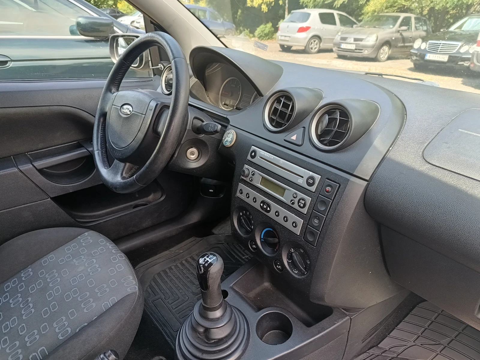 Ford Fiesta, снимка 9 - Автомобили и джипове - 56440089