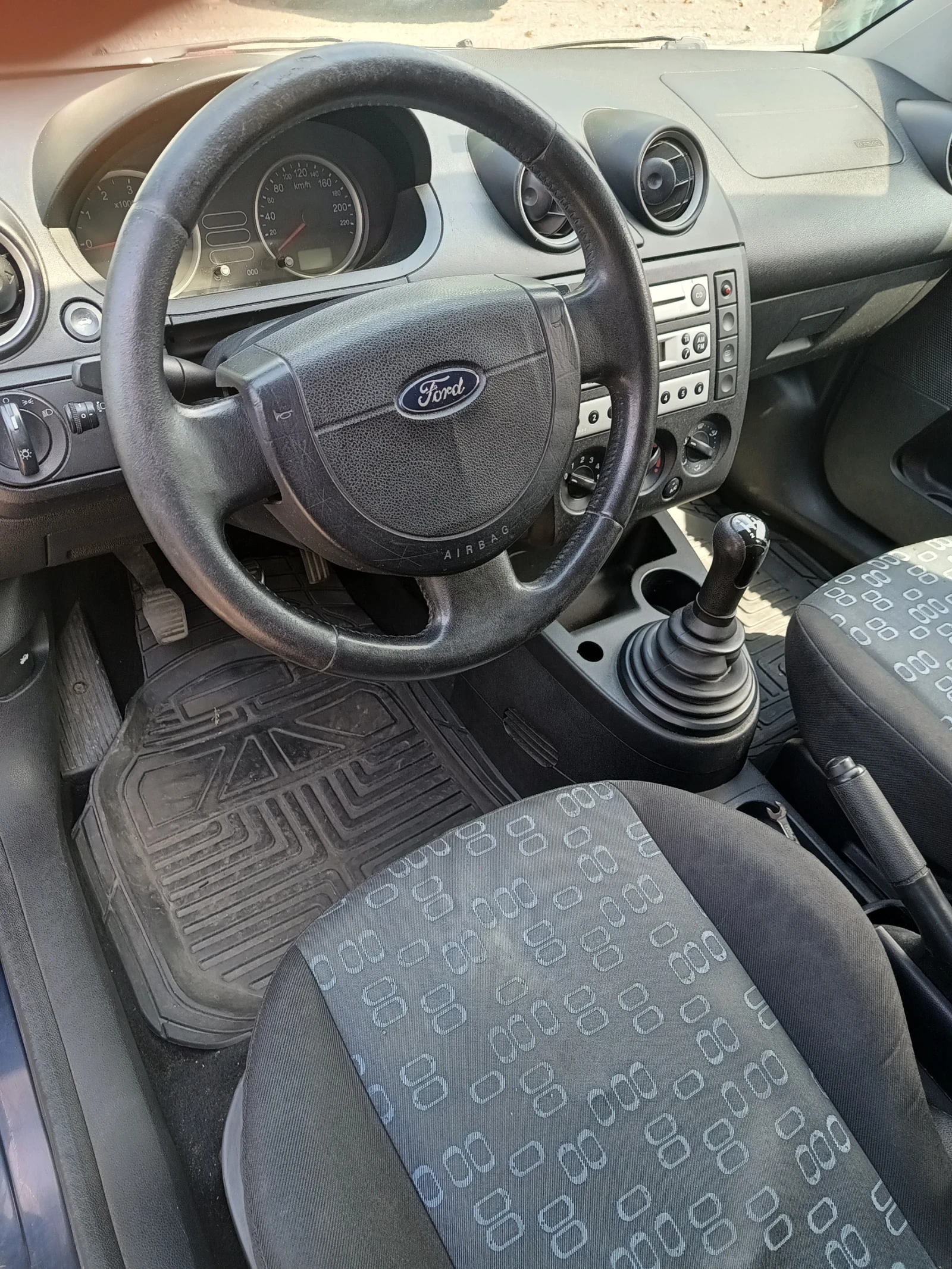 Ford Fiesta, снимка 3 - Автомобили и джипове - 56440089