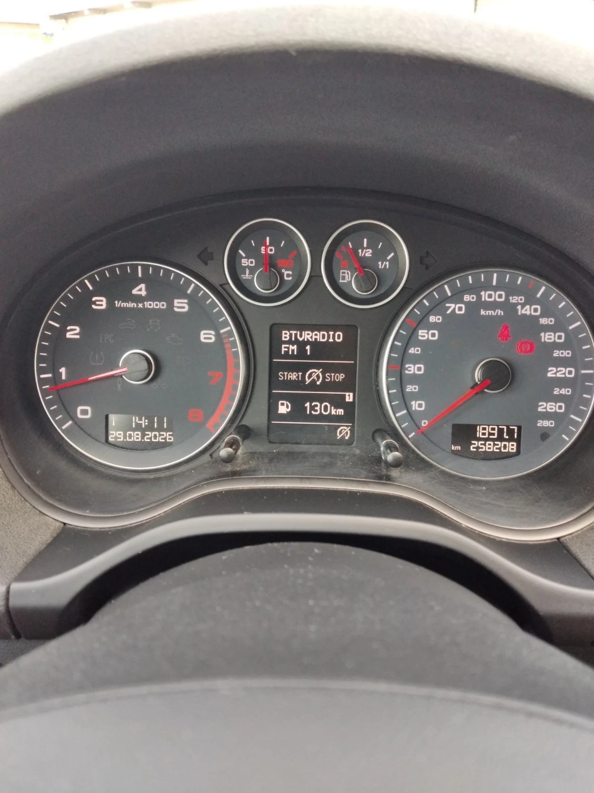 Audi A3 1.4 Tfsi  сервизна книжка/Германия, снимка 10 - Автомобили и джипове - 55864031
