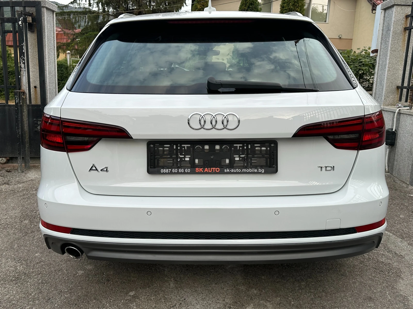 Audi A4 2.0TDi-FULL LED-S-Line-NAVI-КОЖА-АВТОМАТ-2017г-, снимка 5 - Автомобили и джипове - 55906017