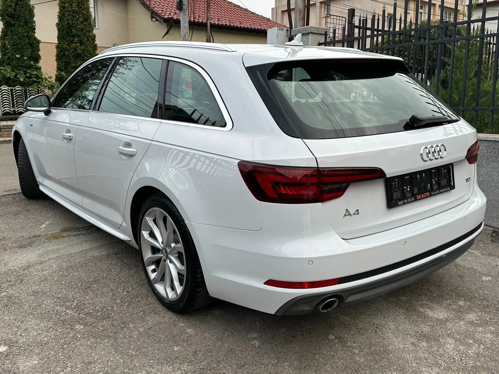 Audi A4 2.0TDi-FULL LED-S-Line-NAVI-КОЖА-АВТОМАТ-2017г-, снимка 4 - Автомобили и джипове - 55906017