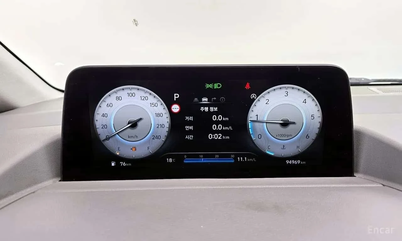 Hyundai Staria Lounge 7 Seater/�������/���������/����������� | Mobile.bg � ����������� 8