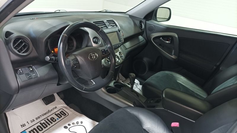 Toyota Rav4 2.2 d crossover automat, снимка 8 - Автомобили и джипове - 46354476