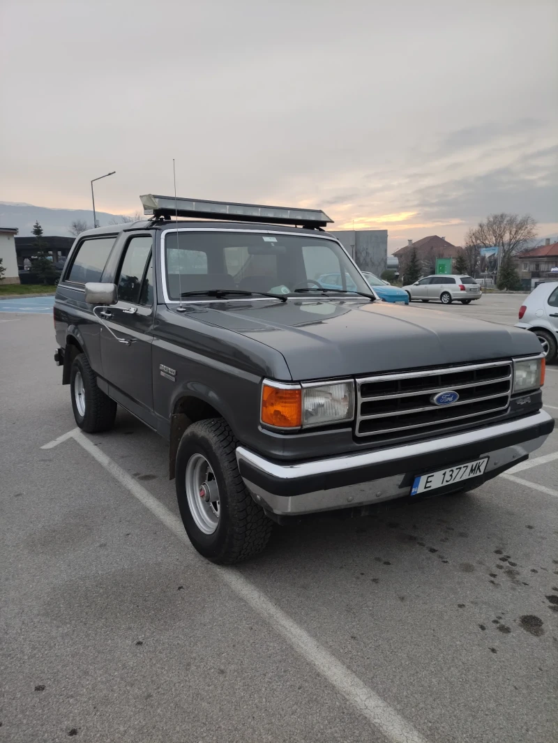 Ford Bronco, снимка 2 - Автомобили и джипове - 48610826