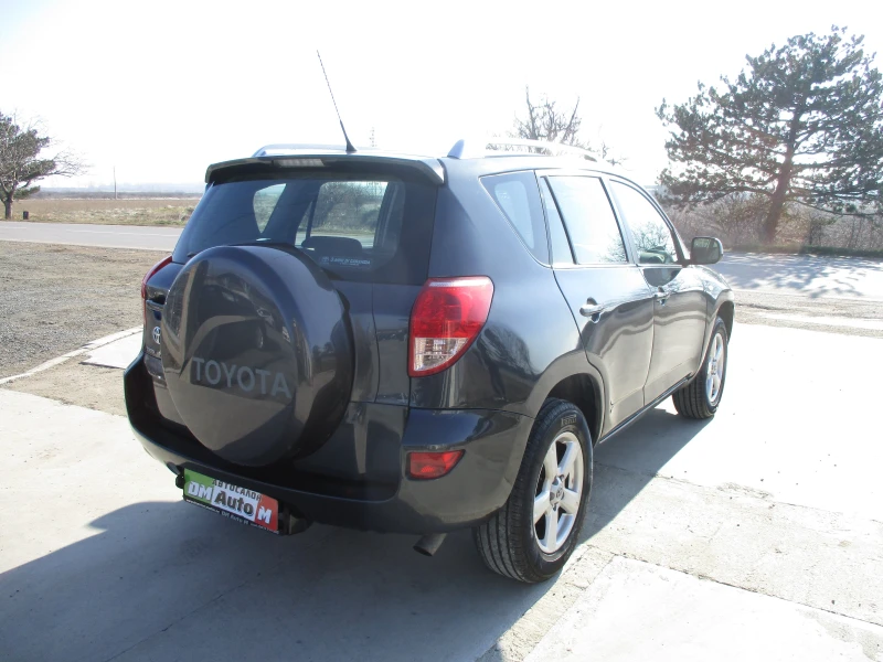 Toyota Rav4 2.0/БЕНЗИН/АВТОМАТИК/КАТО НОВА/, снимка 4 - Автомобили и джипове - 48715798