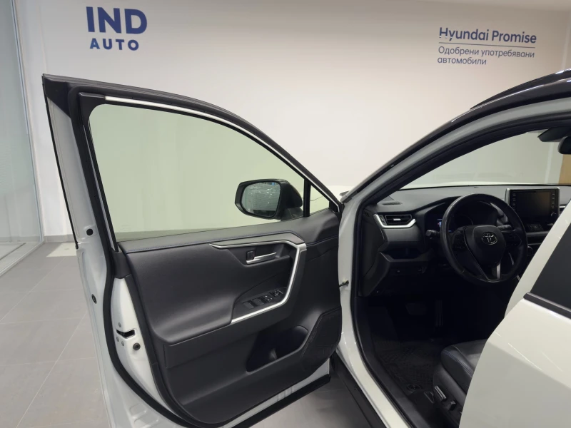 Toyota Rav4 Hybrid STYLE AWD, снимка 10 - Автомобили и джипове - 52660863