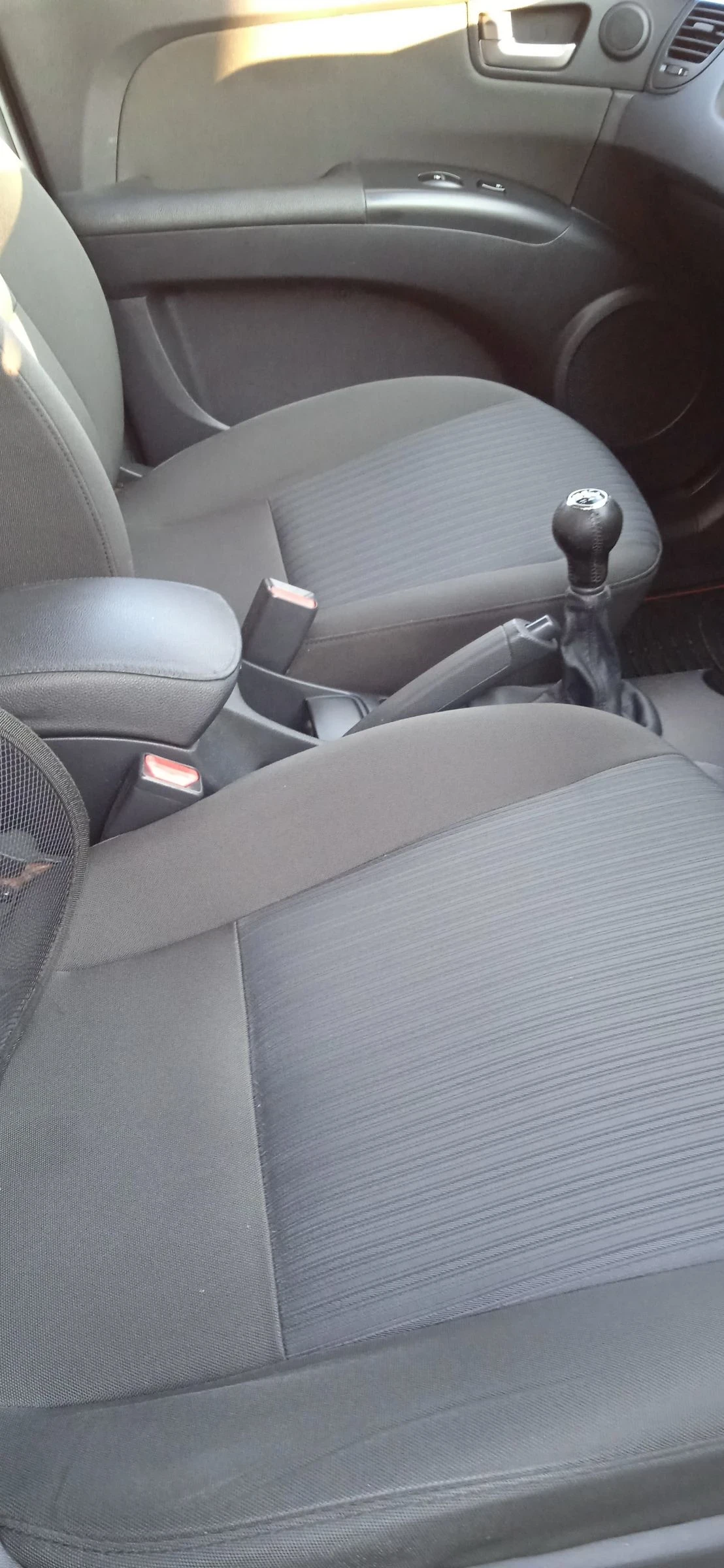 Kia Sportage 2.0 газ - изображение 6