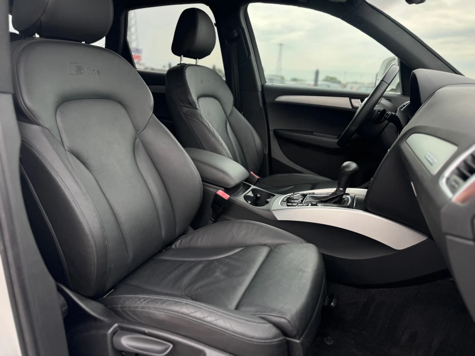 Audi Q5 2.0TDI QUATTRO S-LINE, снимка 13 - Автомобили и джипове - 54454825