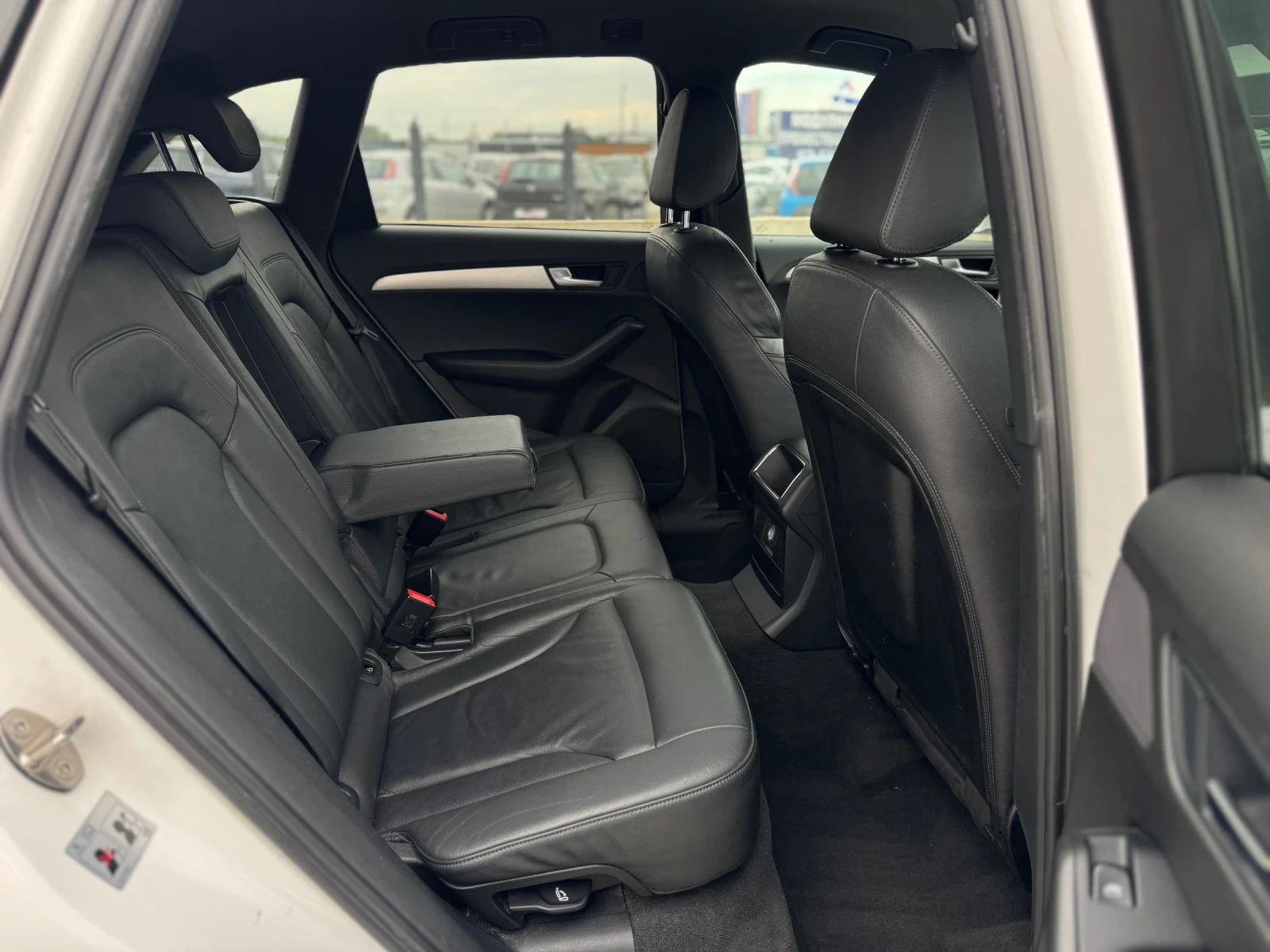 Audi Q5 2.0TDI QUATTRO S-LINE, снимка 11 - Автомобили и джипове - 54454825