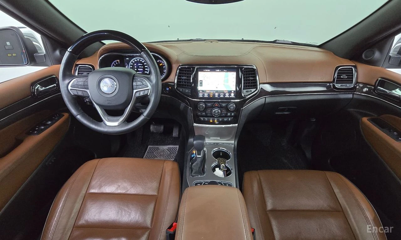 Jeep Grand cherokee 3.6* V6* 8ZF* OVERLAND* ДИСТРОНИК* ОБДУХВАНЕ* КАМЕ, снимка 7 - Автомобили и джипове - 55258995
