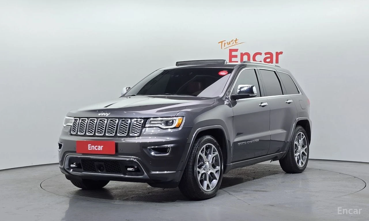 Jeep Grand cherokee 3.6* V6* 8ZF* OVERLAND* ДИСТРОНИК* ОБДУХВАНЕ* КАМЕ