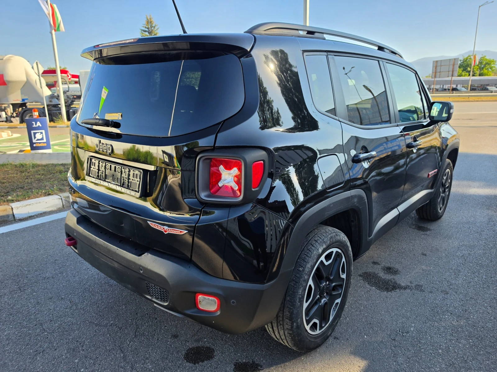 Jeep Renegade TRAIL HAWK 4X4 2.0 Multijet 170 KC, снимка 3 - Автомобили и джипове - 55466358